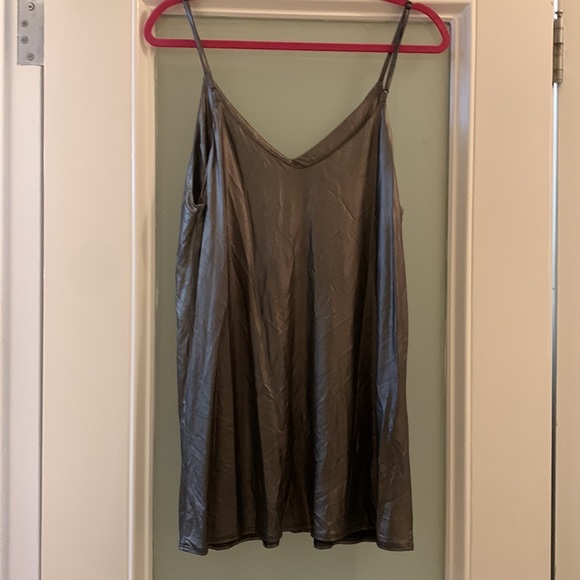 Reformation - Picture 2 of 4